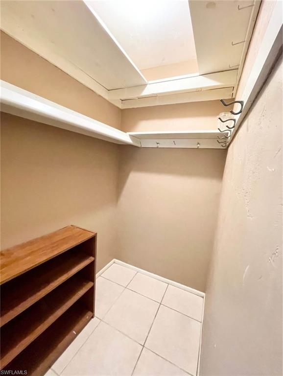 10 Temple CT photo 17