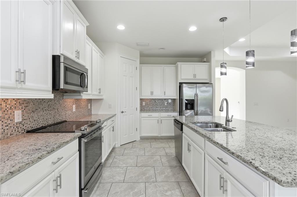 16329 Aberdeen WAY photo 13