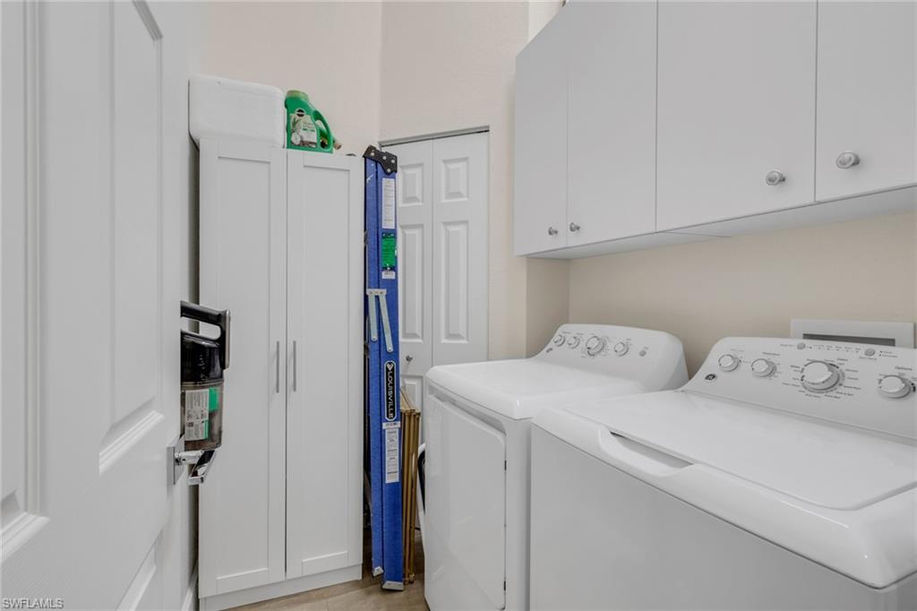 1215 Sarah Jean CIR J205 photo 27