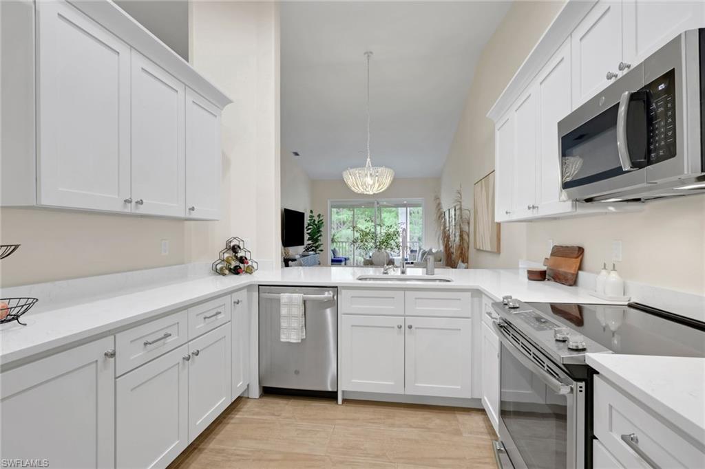 1215 Sarah Jean CIR J205 photo 6