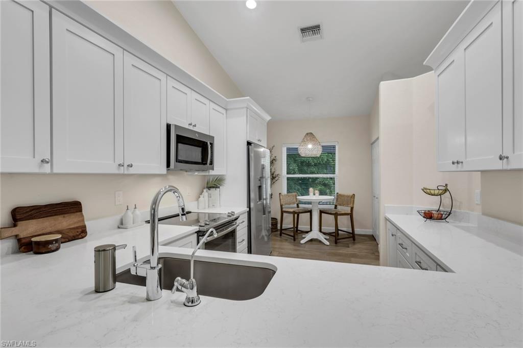 1215 Sarah Jean CIR J205 photo 7