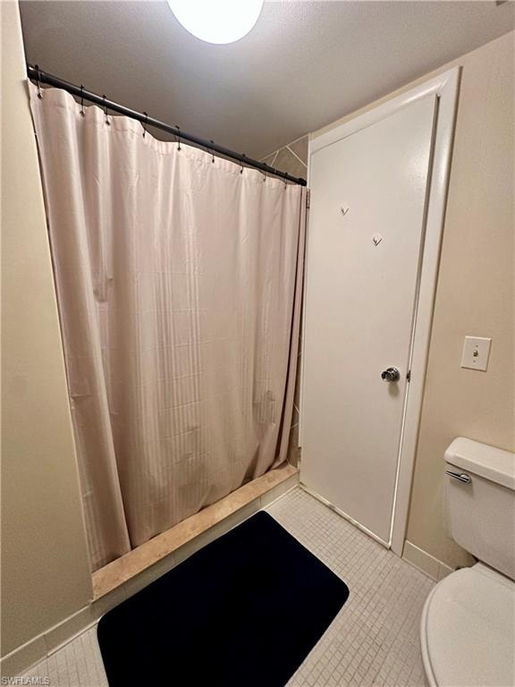 555 Park Shore DR B205 photo 20