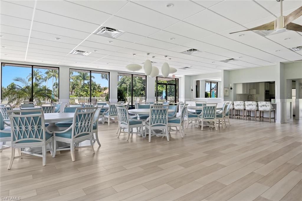555 Park Shore DR B302 photo 20