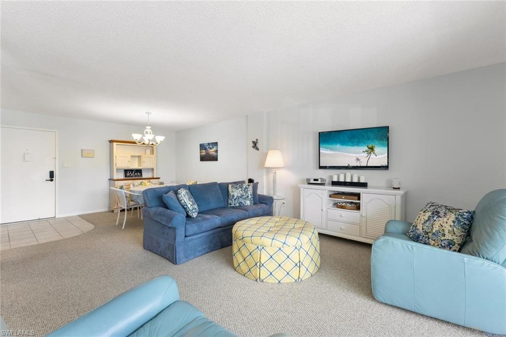 555 Park Shore DR B302