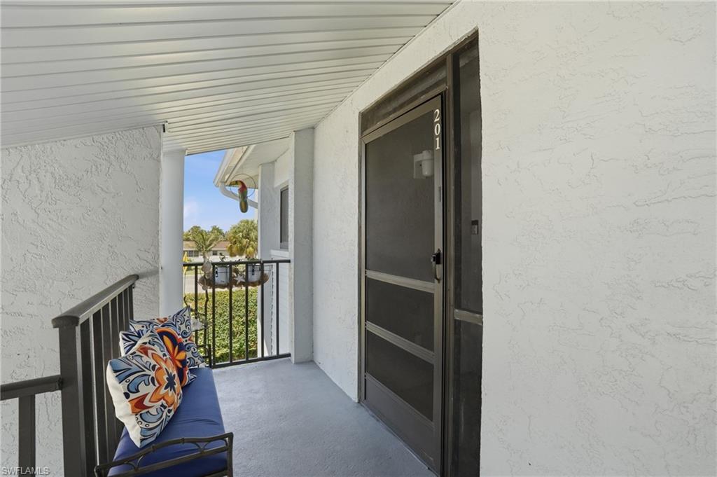 1205 SE 46th LN 201 photo 22