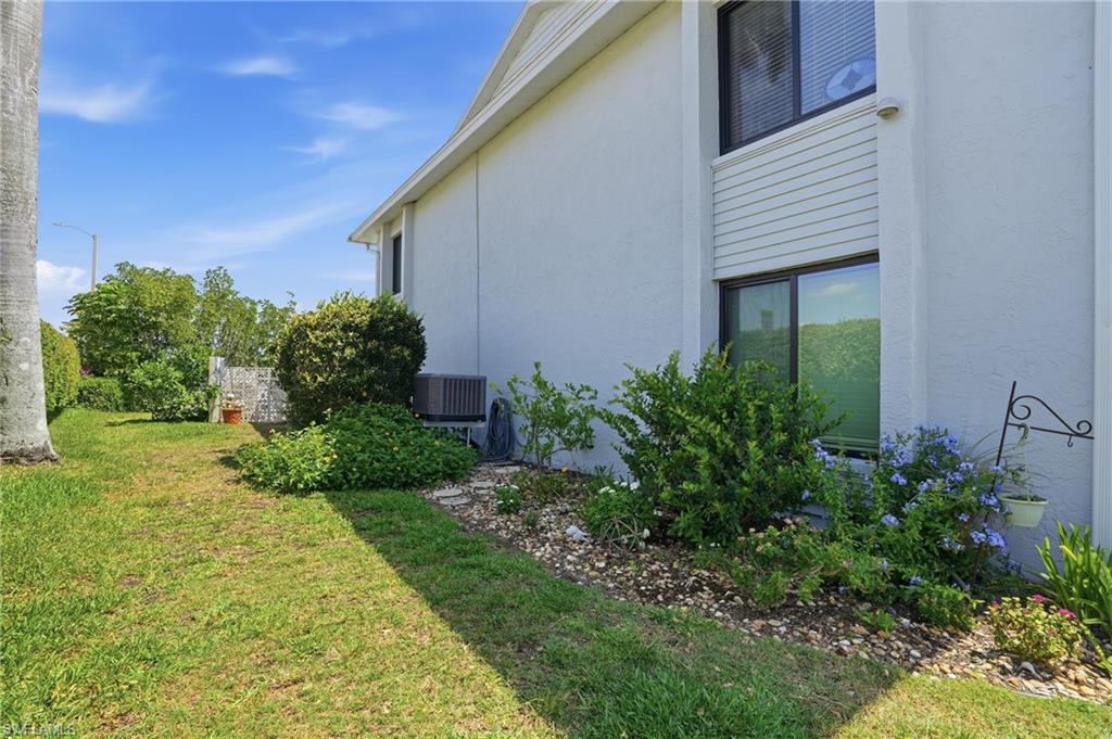 1205 SE 46th LN 201 photo 24