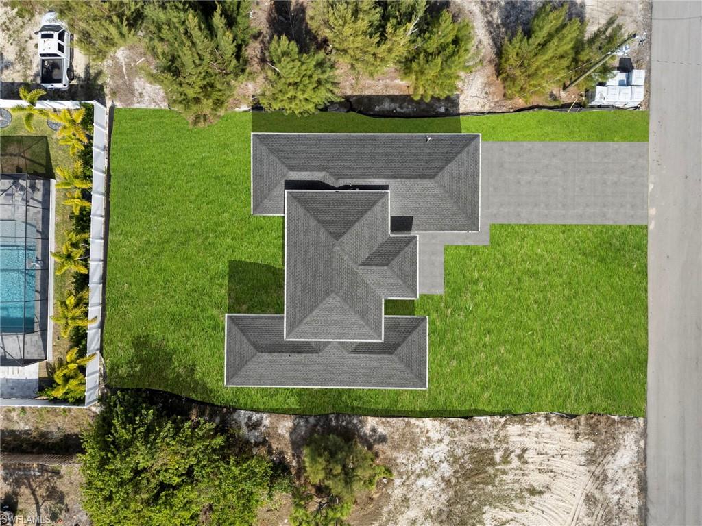 Birds eye view of property. Yard Rendered