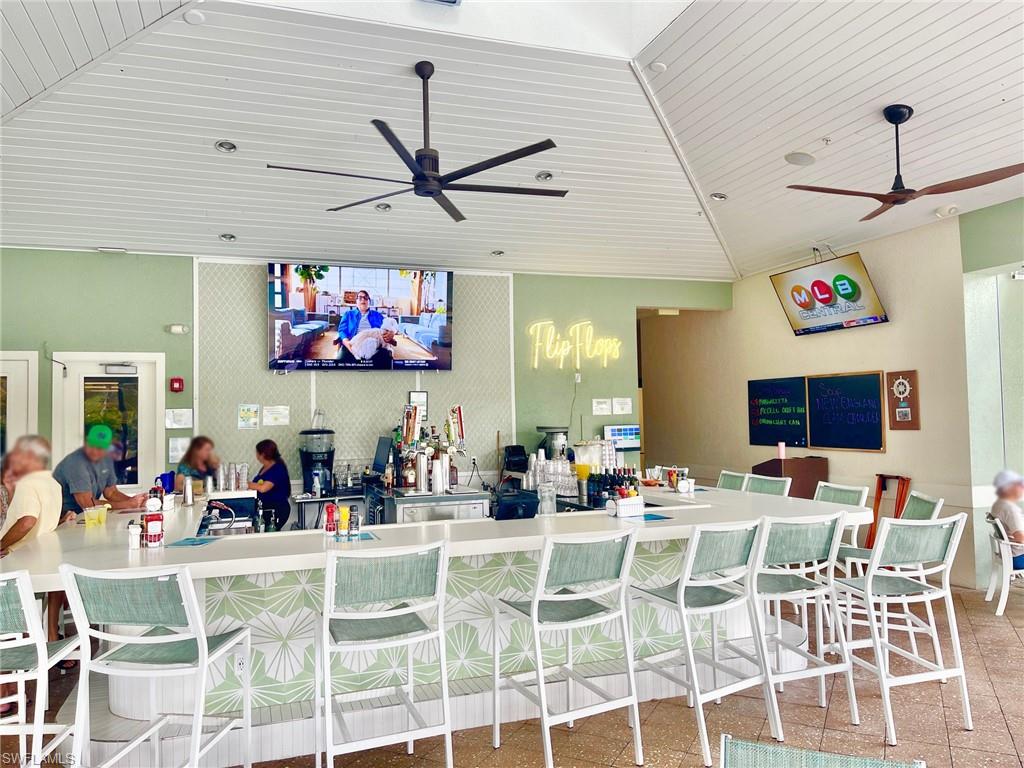 Flip Flops Bar & Grill