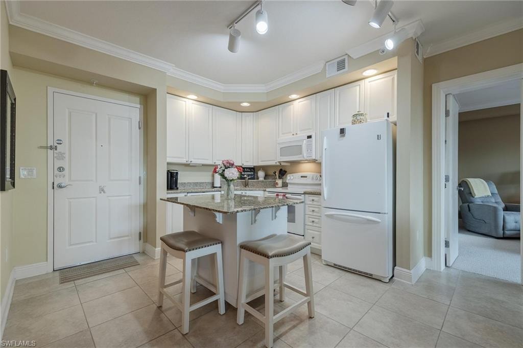2825 Palm Beach BLVD 214 photo 19