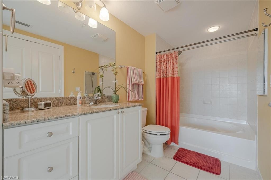 2825 Palm Beach BLVD 214 photo 8
