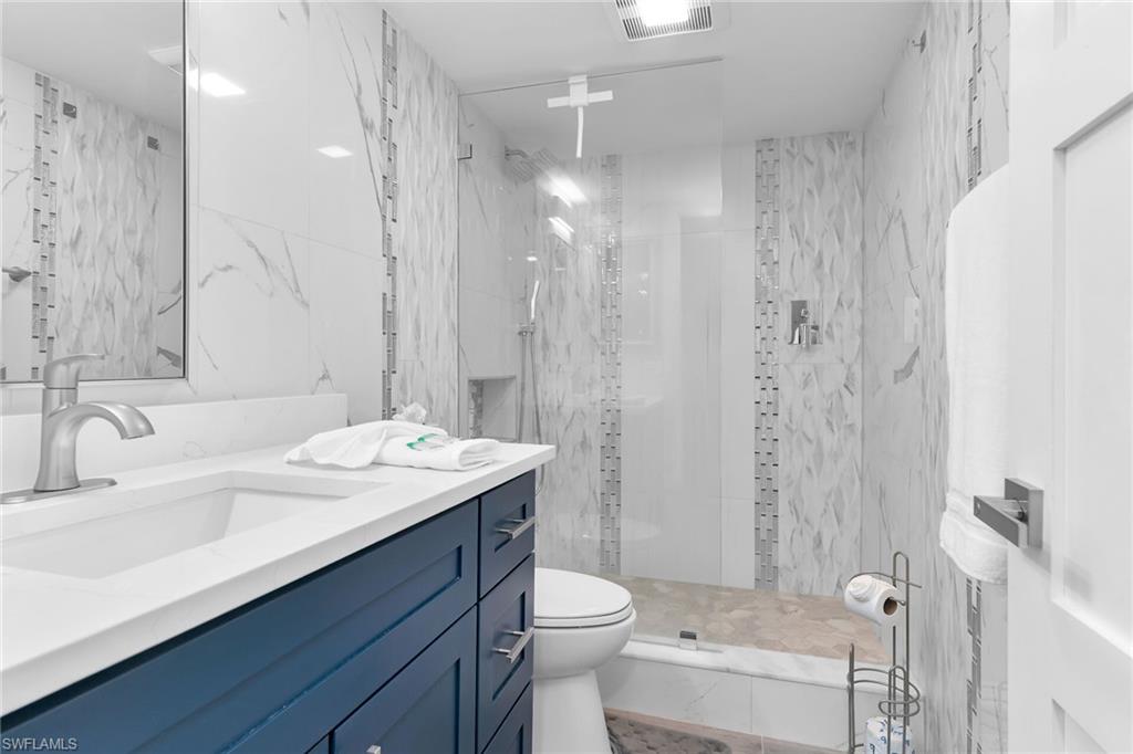 591 Seaview CT A402 photo 21