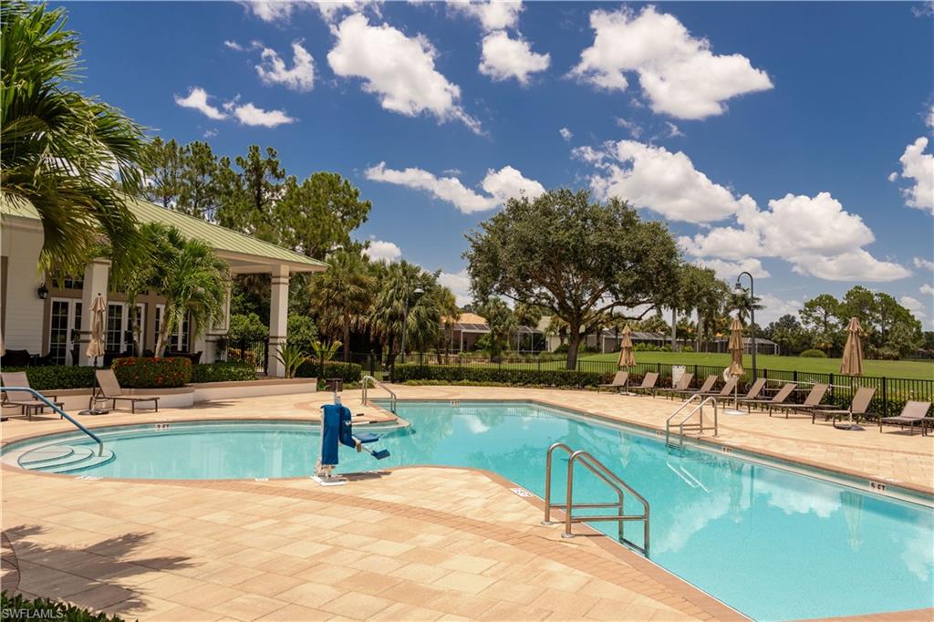 3950 Loblolly Bay DR 3-402