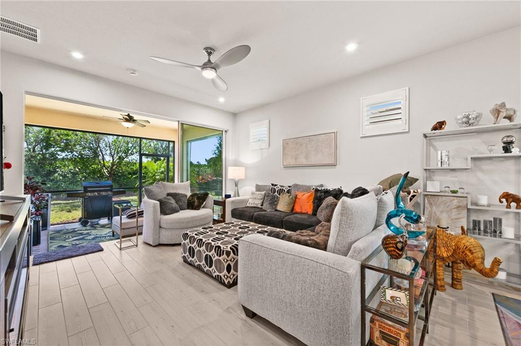 10353 Bonavie Cove DR