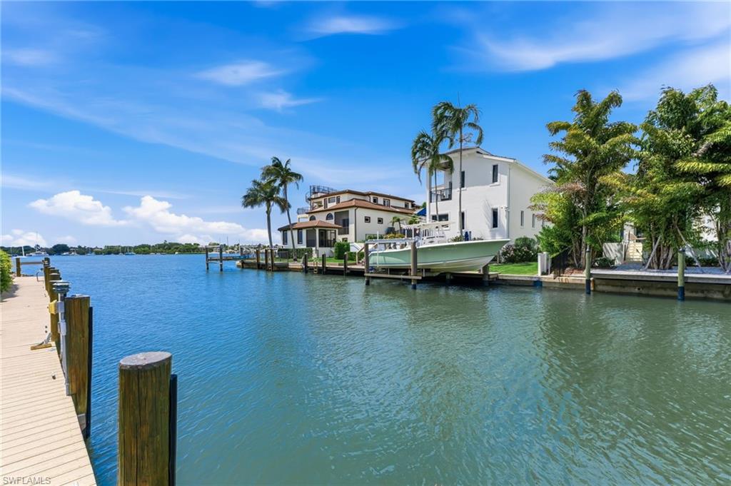 1100 Little Neck CT F52 photo 23