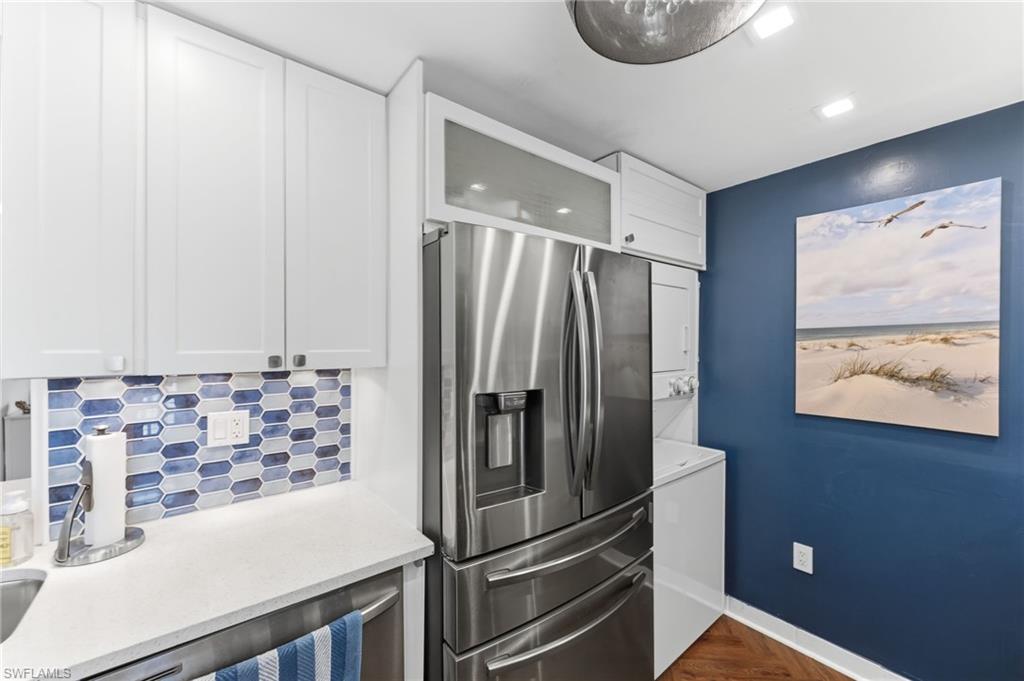 1100 Little Neck CT F52 photo 11