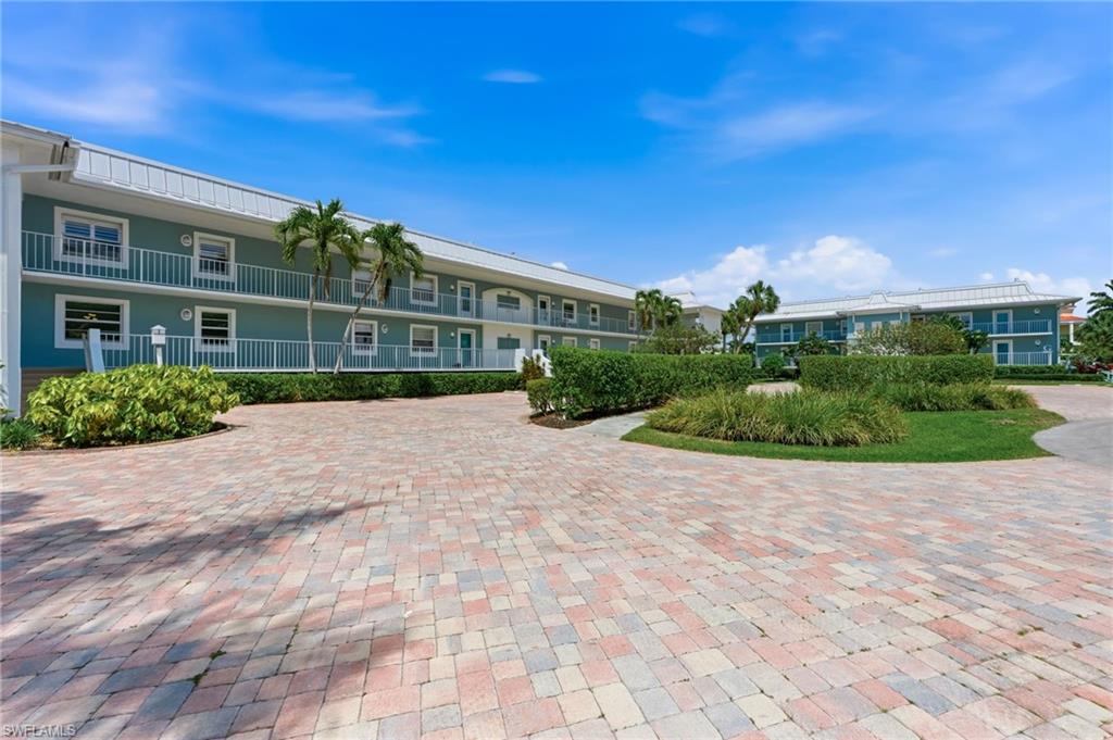 1100 Little Neck CT F52 photo 25