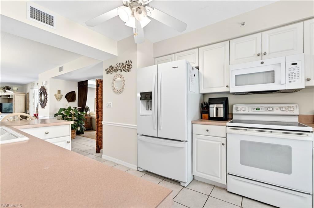 15395 Cedarwood LN 104 photo 27