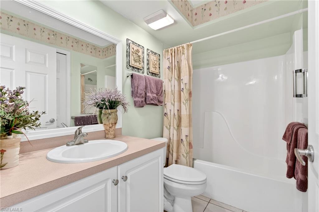 15395 Cedarwood LN 104 photo 32