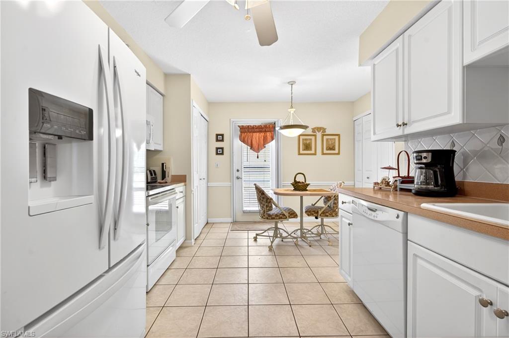 15395 Cedarwood LN 104 photo 29