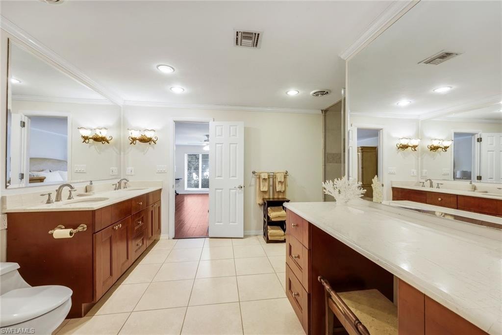3788 Harold AVE photo 32