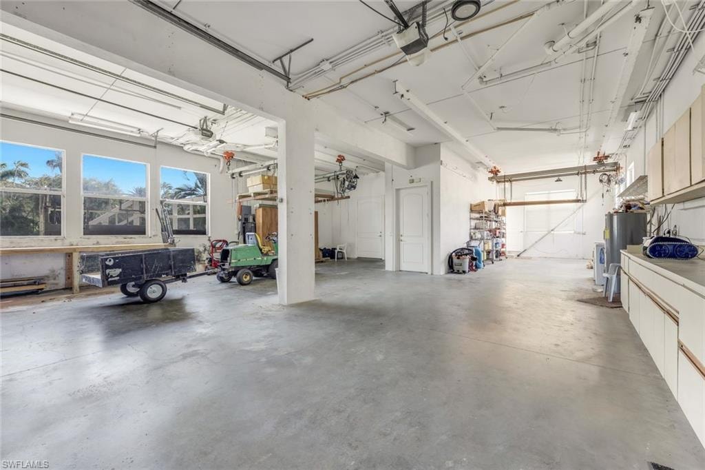 3788 Harold AVE photo 20