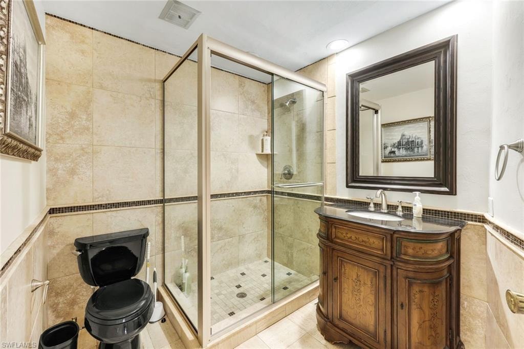 3788 Harold AVE photo 34