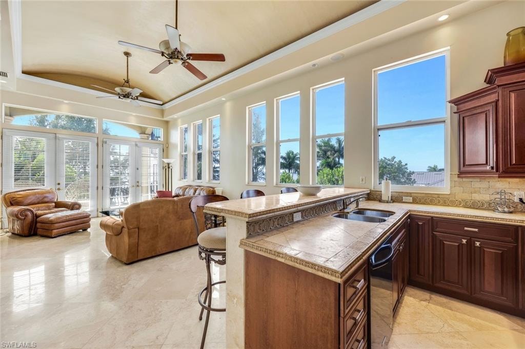 3788 Harold AVE photo 8