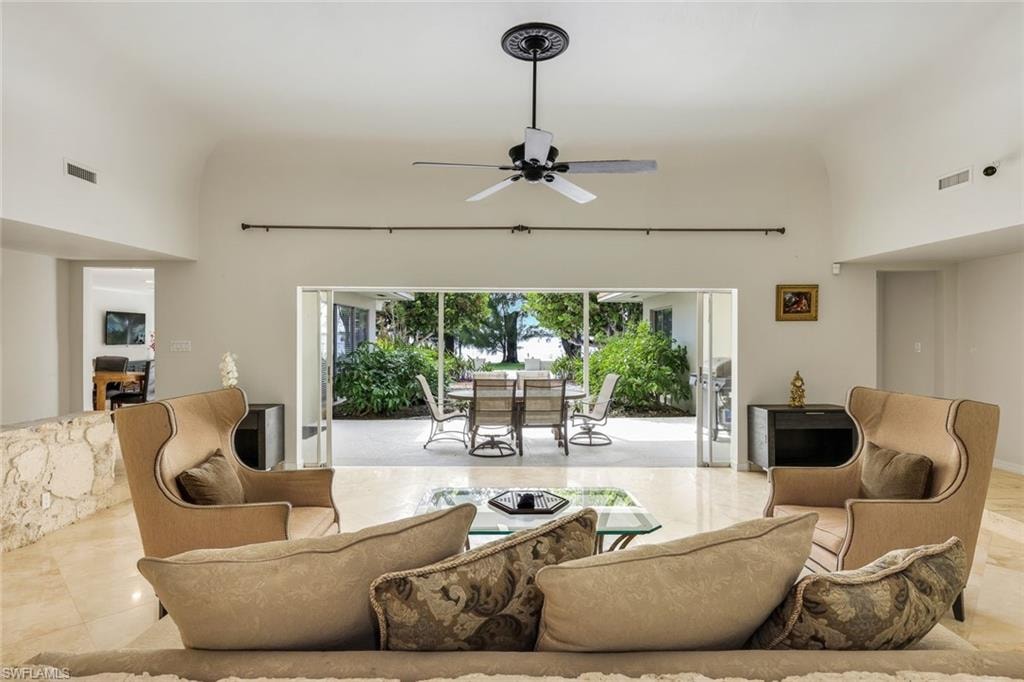 3788 Harold AVE photo 25