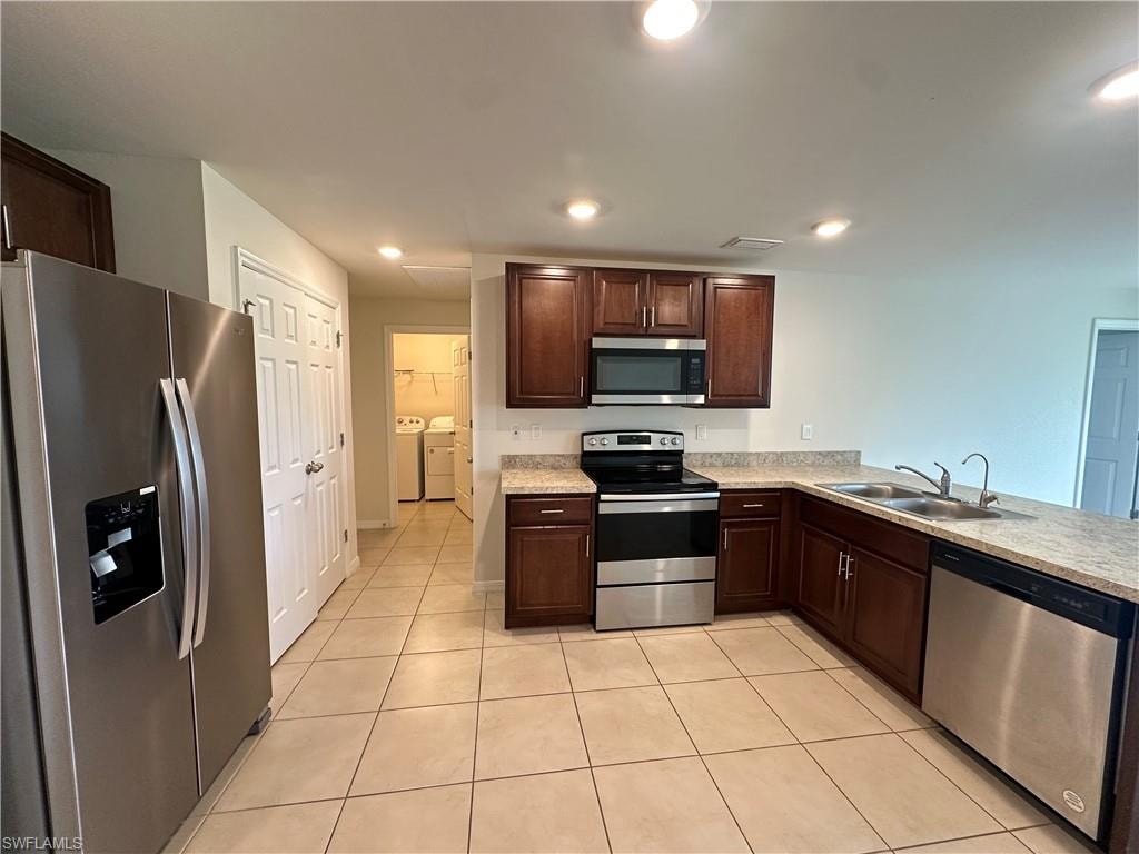 2213 NE 33rd ST photo 26
