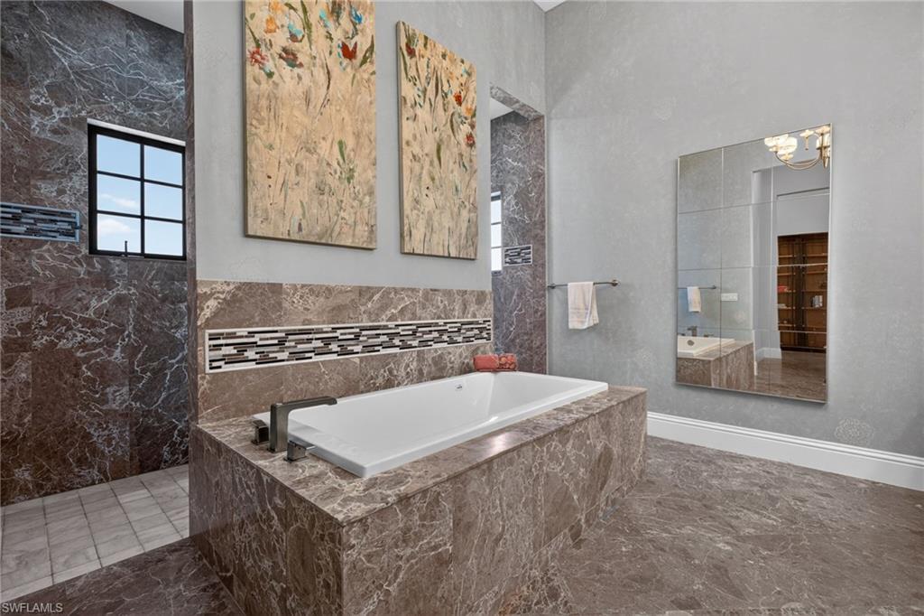 628 VENEZIA GRANDE DR photo 22