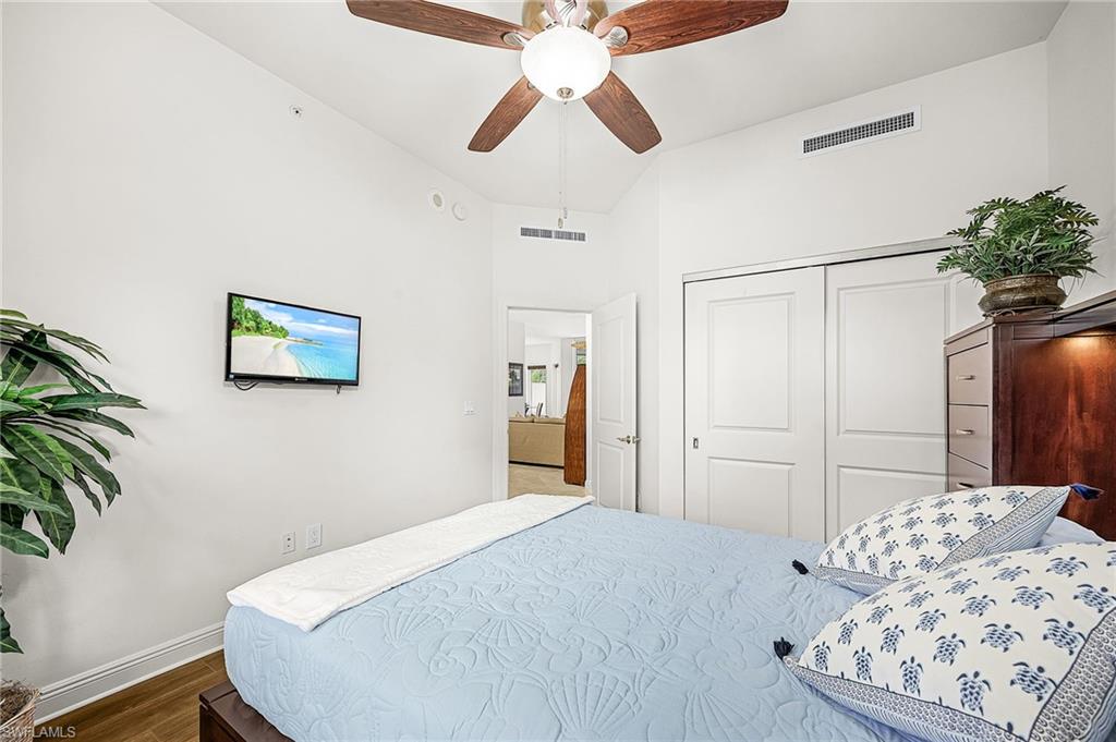 4182 Bay Beach LN 722 photo 13
