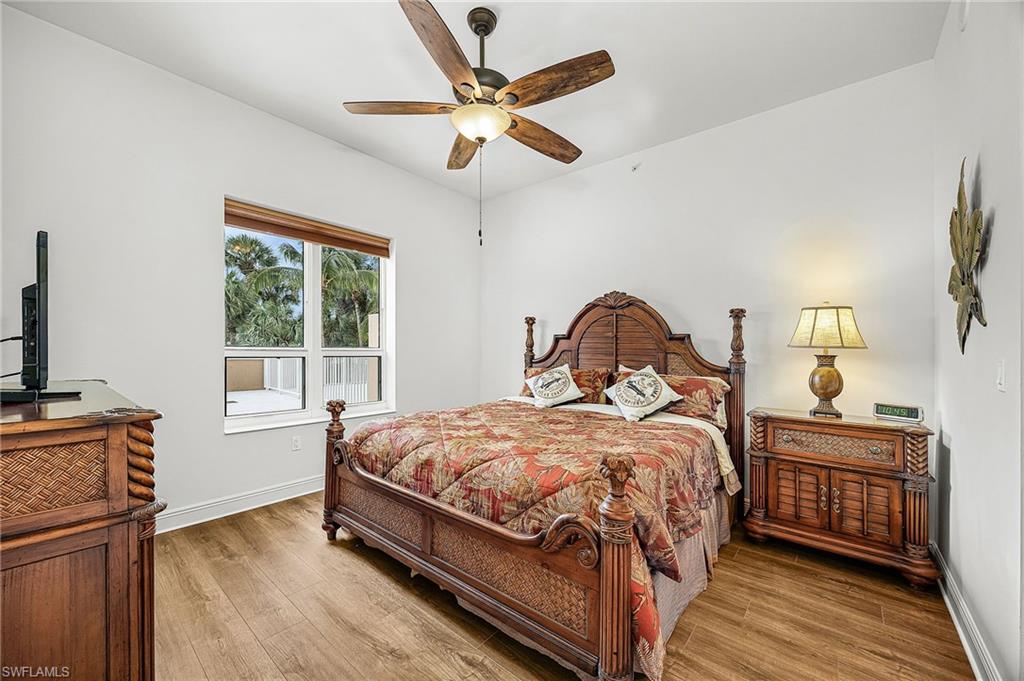 4182 Bay Beach LN 722 photo 9