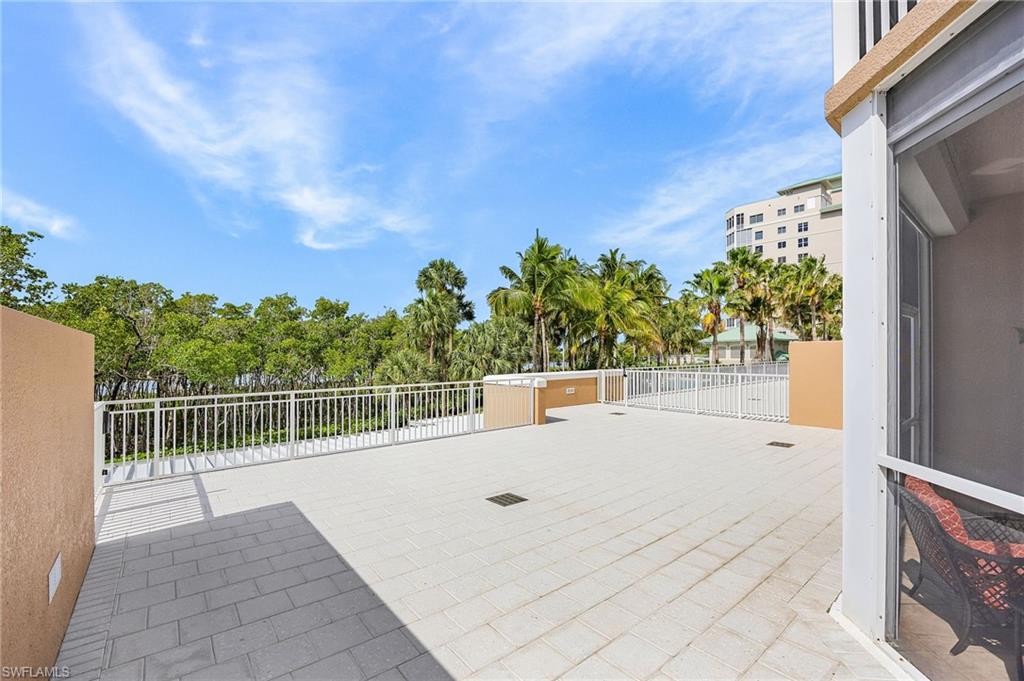 4182 Bay Beach LN 722 photo 19