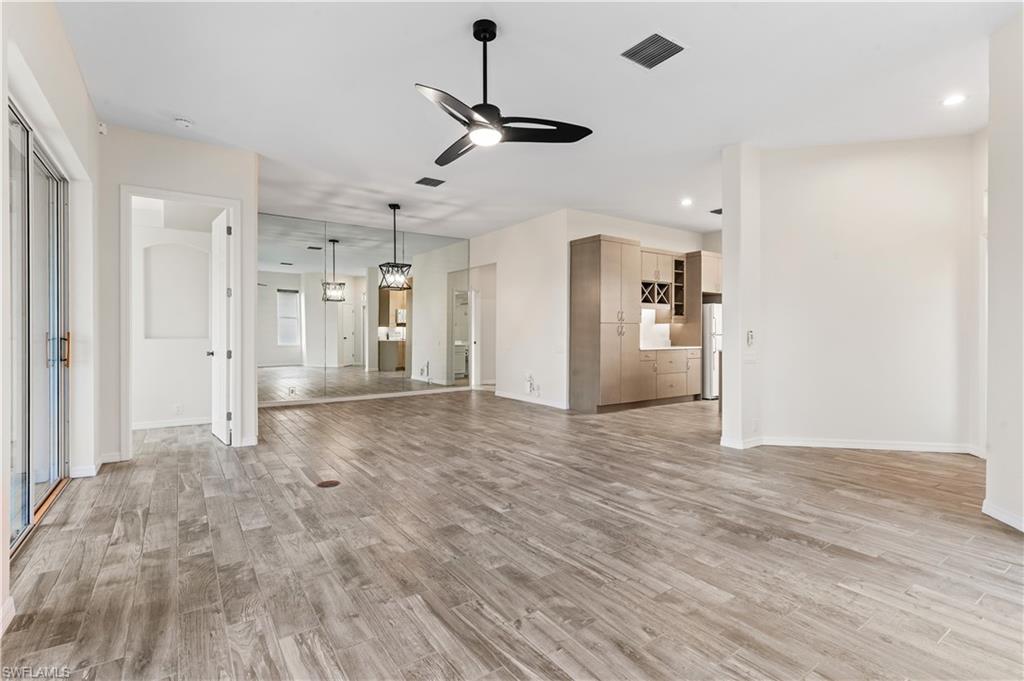 16360 Willowcrest WAY photo 8
