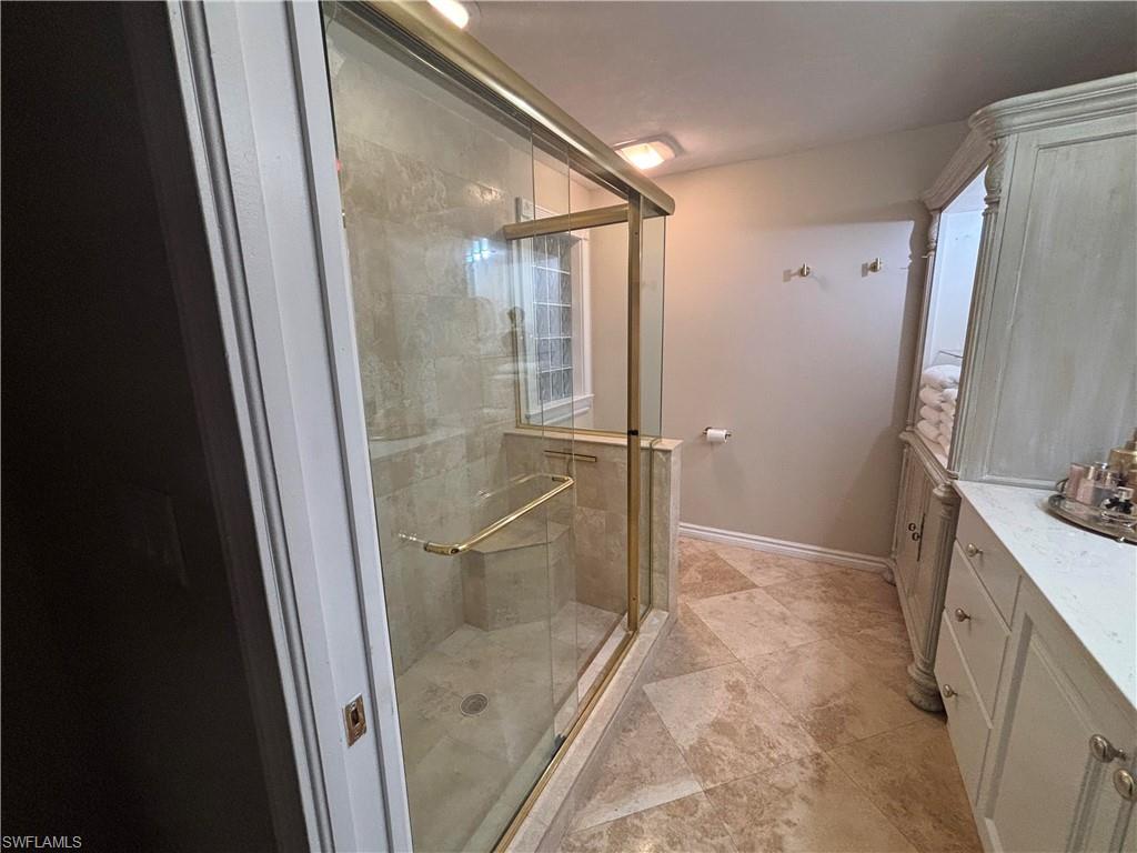 1156 Oakes BLVD photo 30