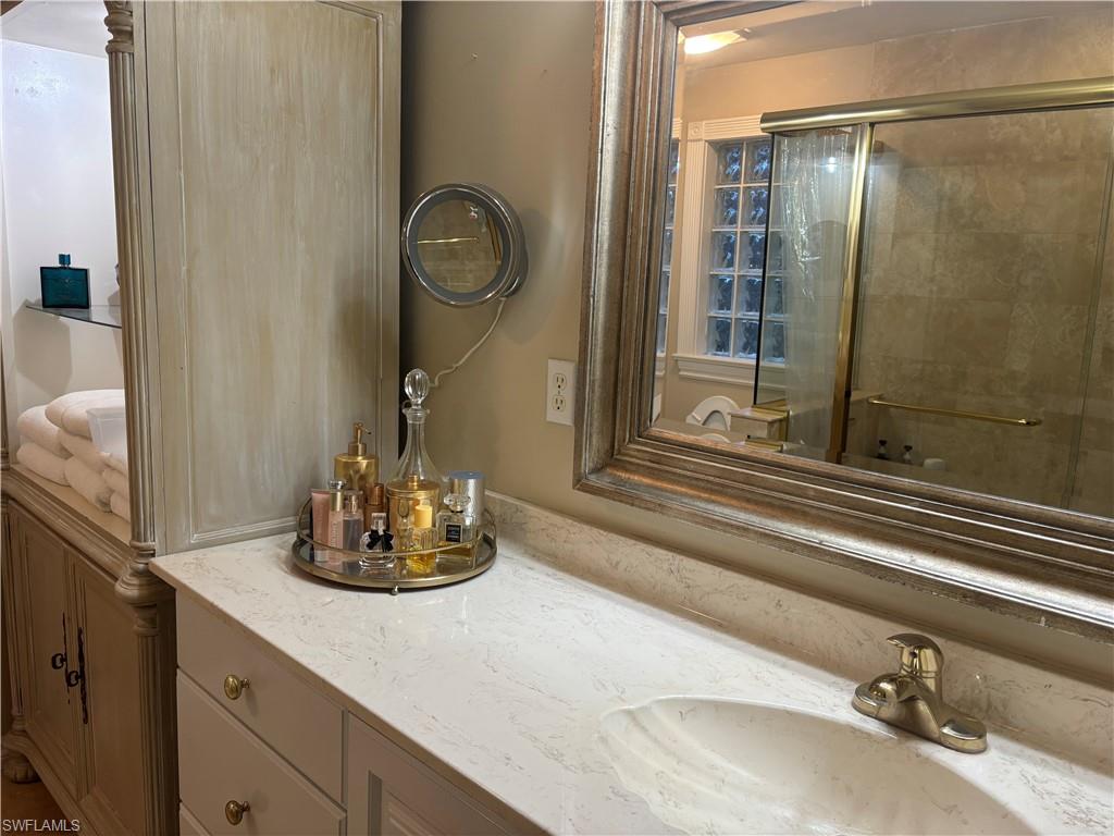 1156 Oakes BLVD photo 31