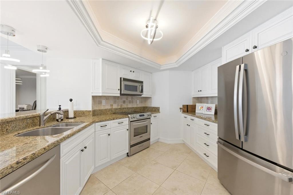 4751 Gulf Shore BLVD N PH7 photo 13
