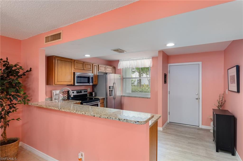 5959 Winkler RD 103 photo 8