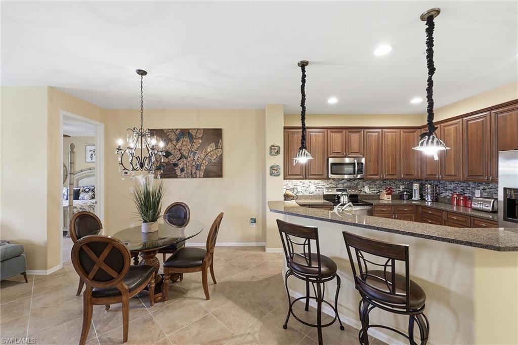 8986 Cambria CIR 2204 photo 9