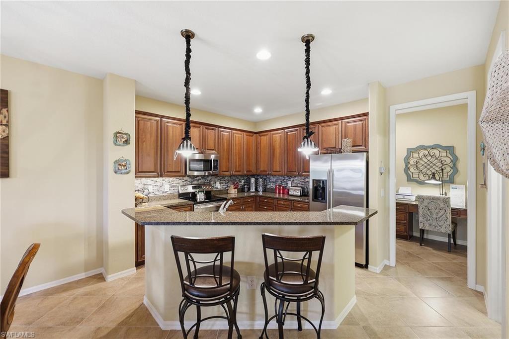 8986 Cambria CIR 2204 photo 8
