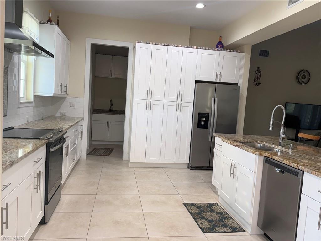 618 SW 31st TER