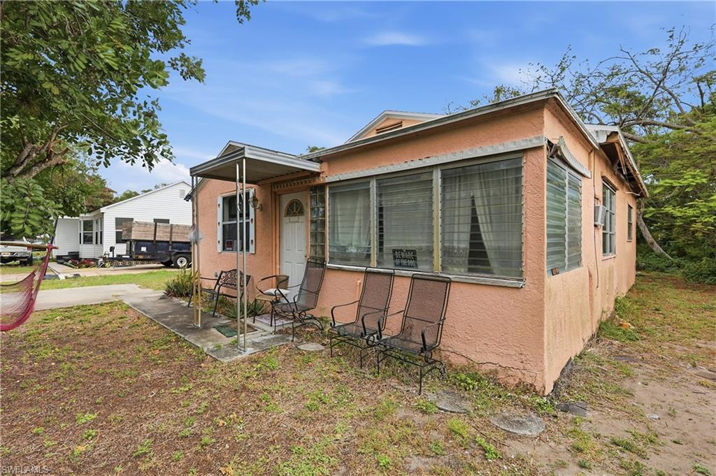 2355 Jeffcott ST photo 6