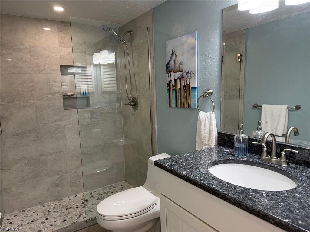 6400 Estero BLVD 402 photo 23