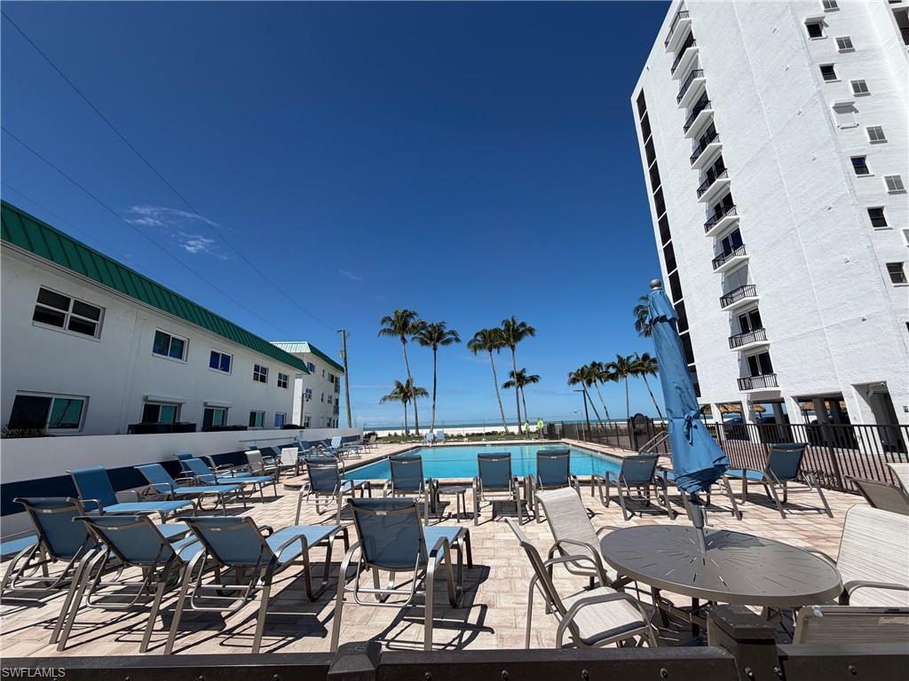 6400 Estero BLVD 402 photo 29