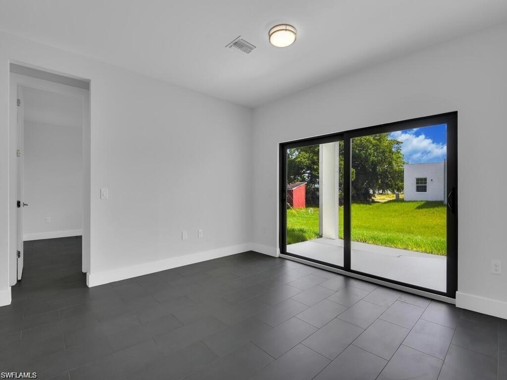 4548-4550 29th ST SW