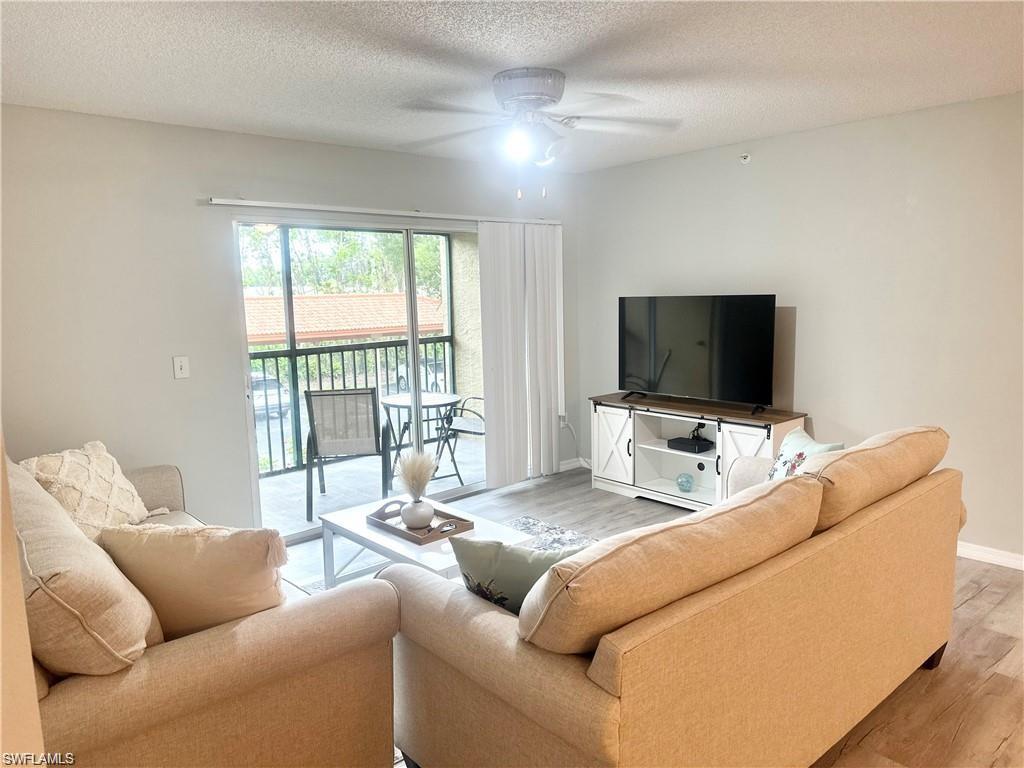8940 Colonnades CT E 725