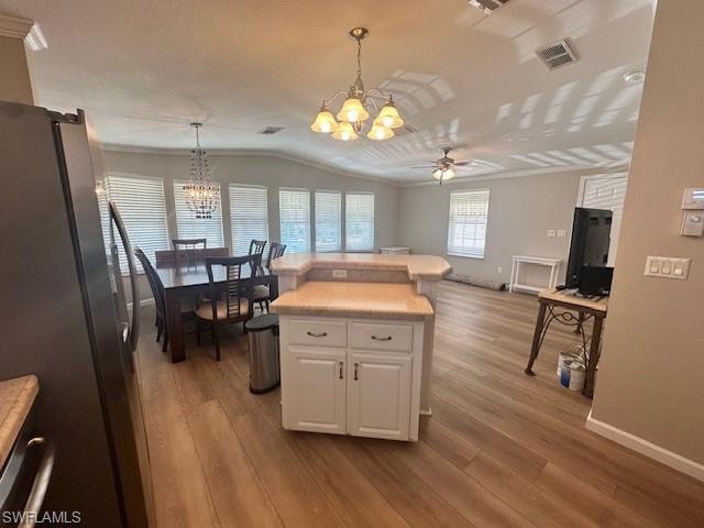 1509 Diamond Lake CIR photo 13