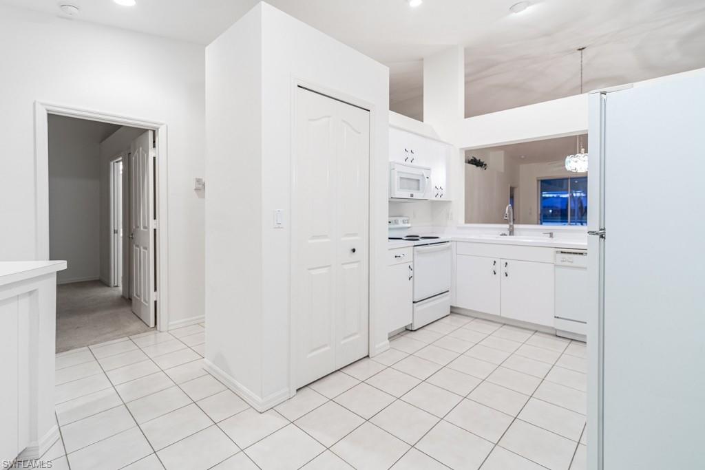 2230 Stacil CIR photo 8