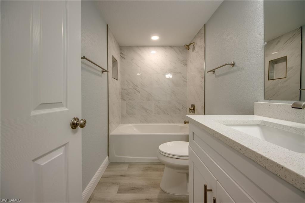 16881 Davis RD 116 photo 24