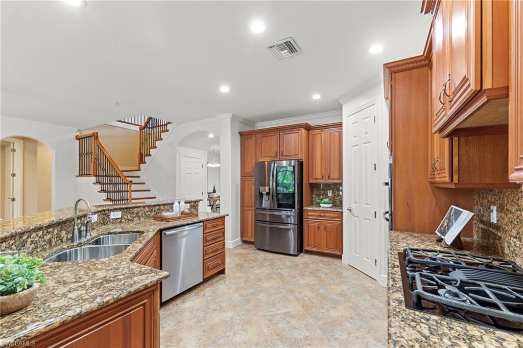 19772 Maddelena CIR photo 18